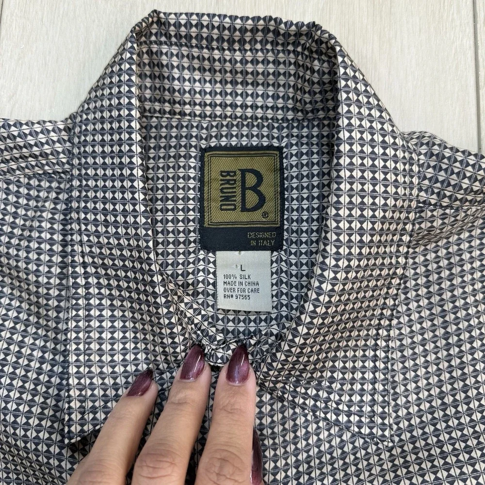 Bruno B 100%‎ Silk Button Up Shirt Mens L Geometric Triangle Print Short Sleeve
